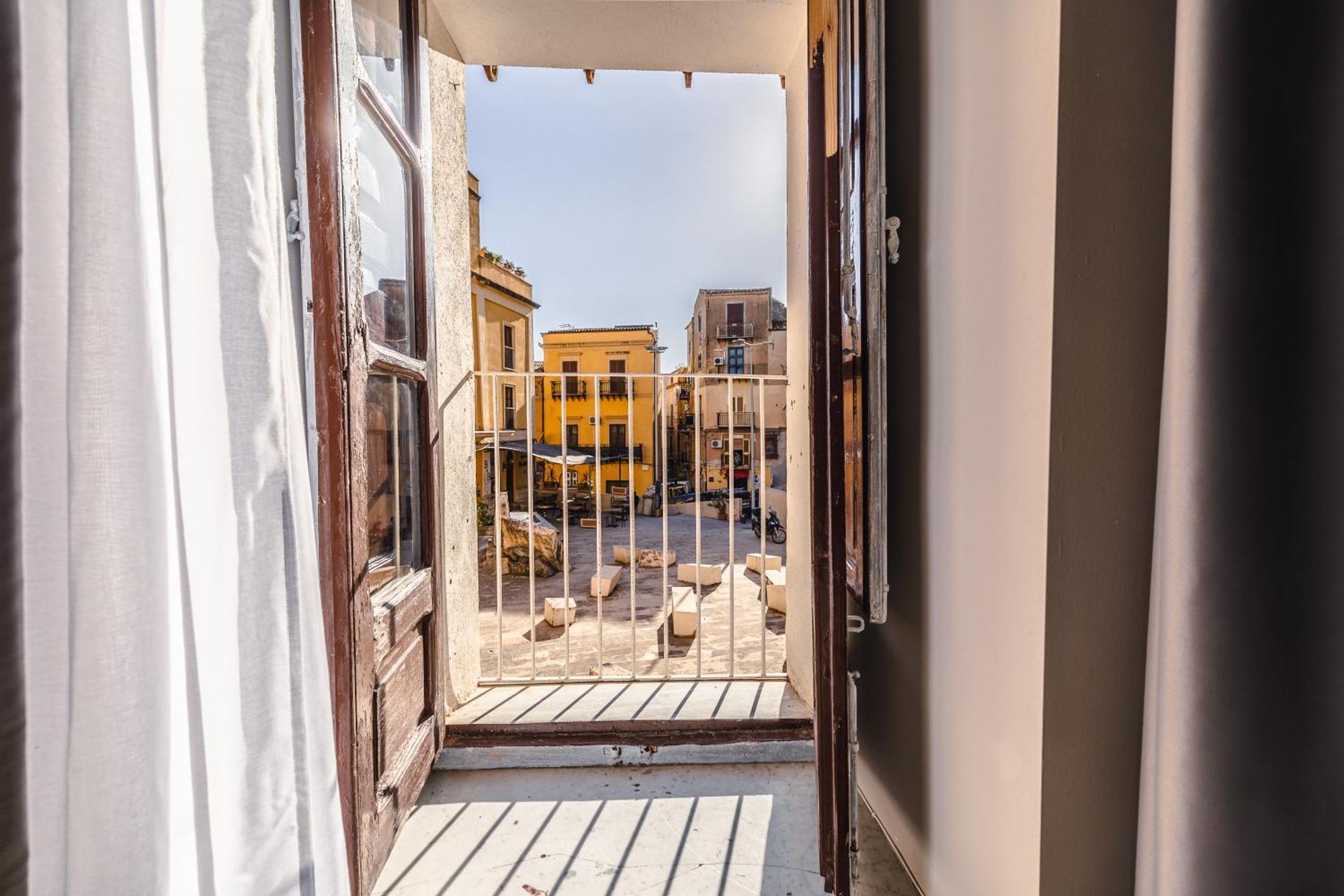 Beb Omare Agrigento Bed & Breakfast Exterior photo